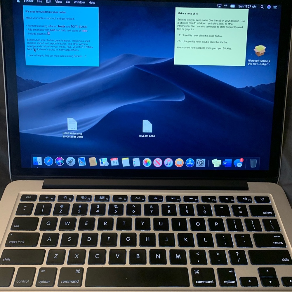Apple MacBook Pro - Picture 2 of 6